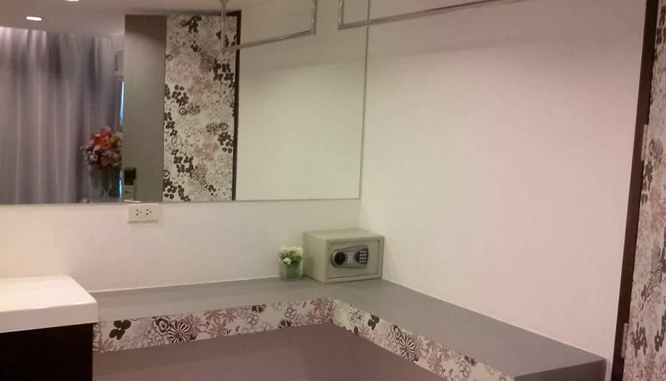 هتل نانترا پلوئنشیت بانکوک